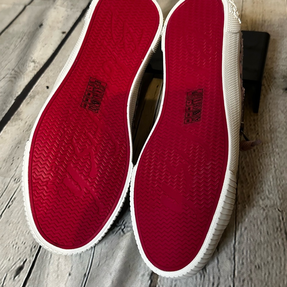 🌸NEW🌸 Blowfish Kids Canvas Sneakers - Picture 4 of 5
